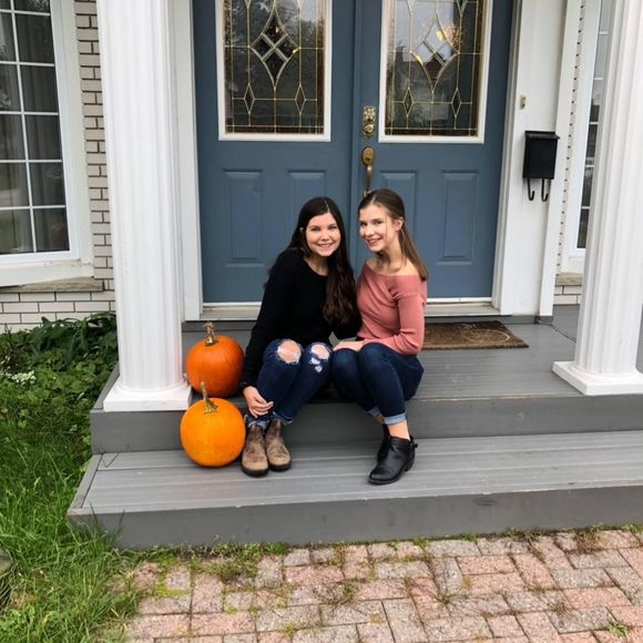 Meet your Posher, Baillie - Picture 1 of 1